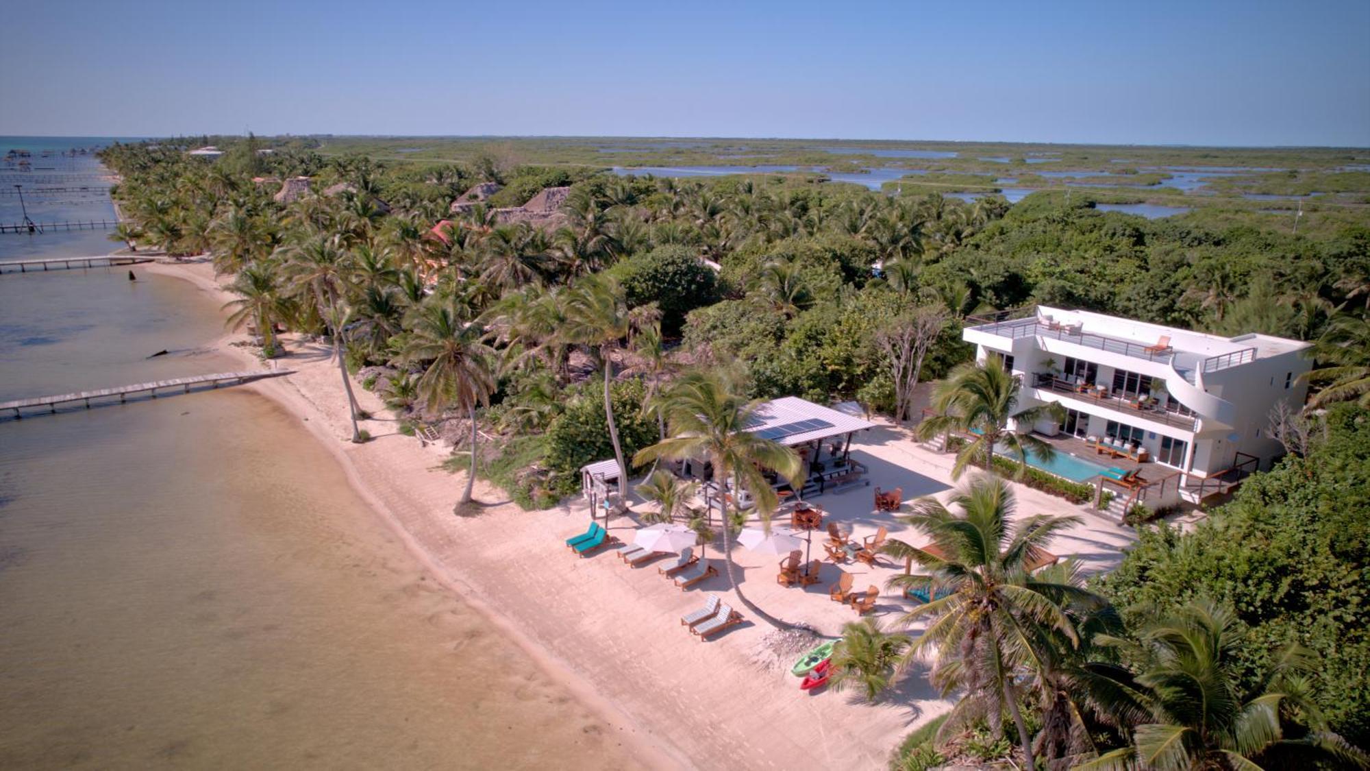 Mangata Villas Adults Only San Pedro  Exterior photo
