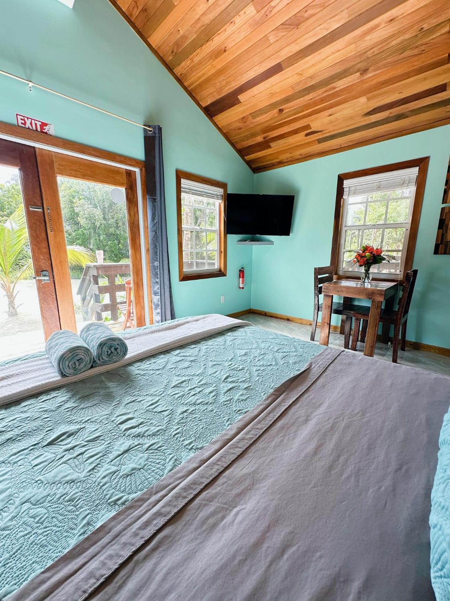 Mangata Villas Adults Only San Pedro  Exterior photo